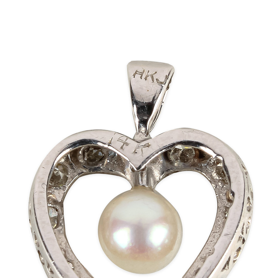 14K White Gold Pearl & Diamond Heart Pendant