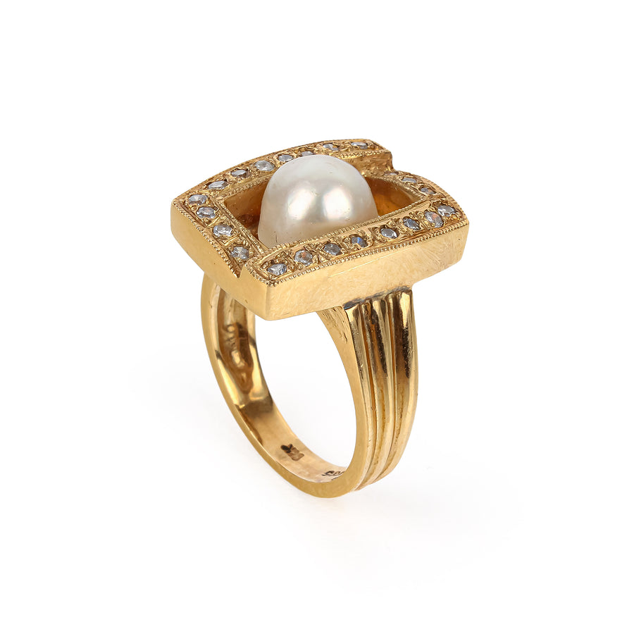 14K Yellow Gold Baroque Pearl & Diamond Frame Ring