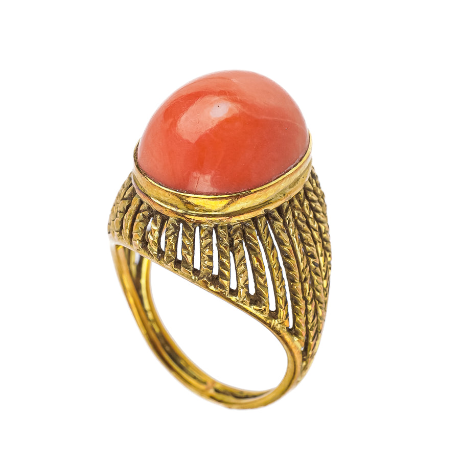 18K Yellow Gold Coral Cabochon Ring