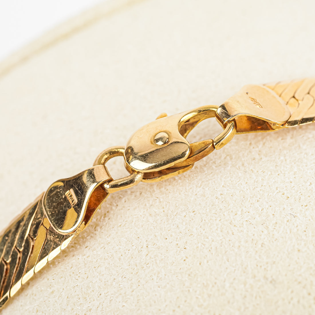 10K Yellow Gold Herringbone Chain Bracelet