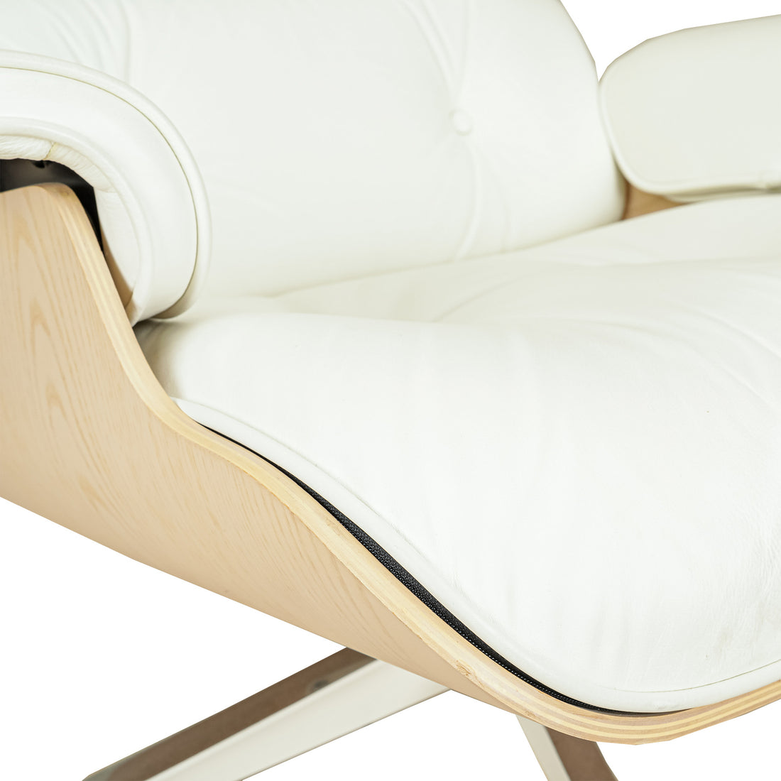 HERMAN MILLER Eames Lounge Chair & Ottoman