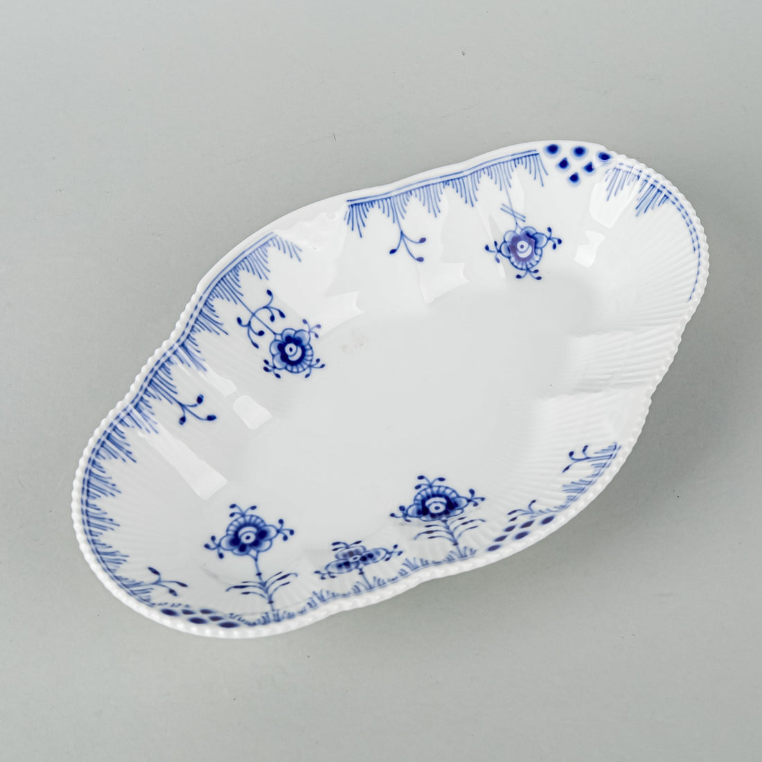 ROYAL COPENHAGEN Blue Elements Accent Dish