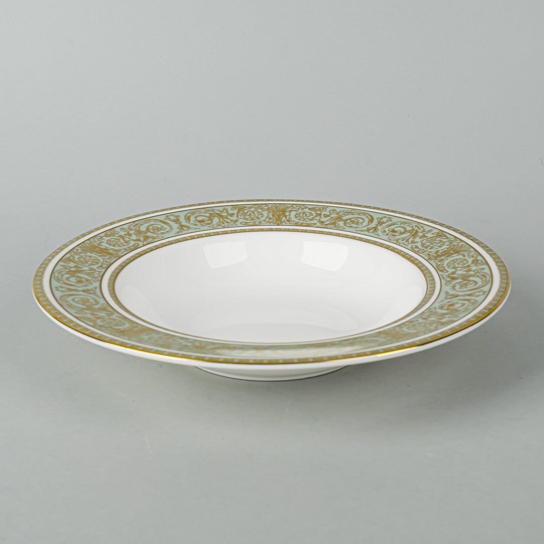 ROYAL DOULTON English Renaissance H4972 Soup Plates Set of 8