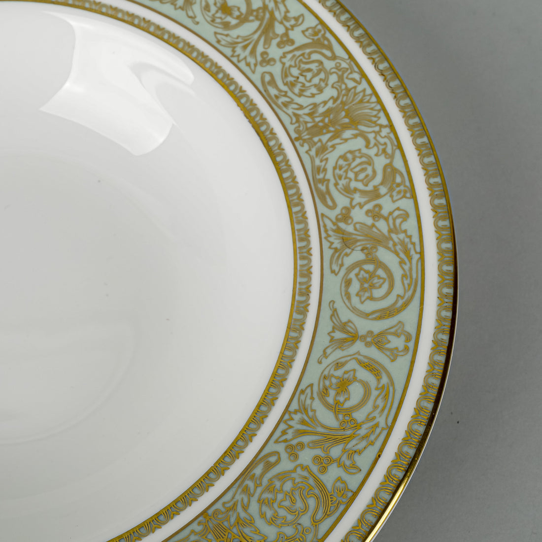 ROYAL DOULTON English Renaissance H4972 Soup Plates Set of 8
