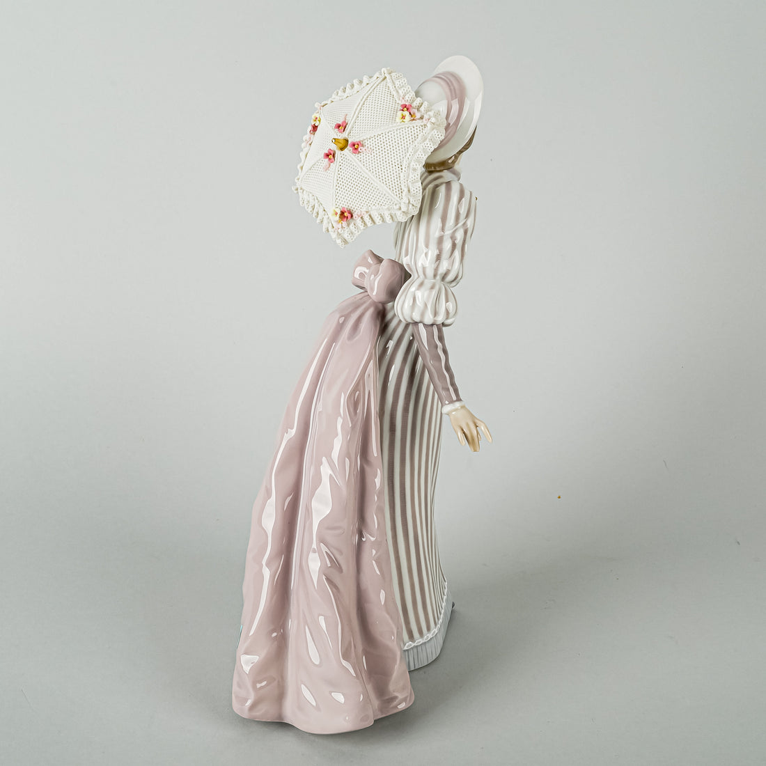 LLADRO Figurine English Lady 5324