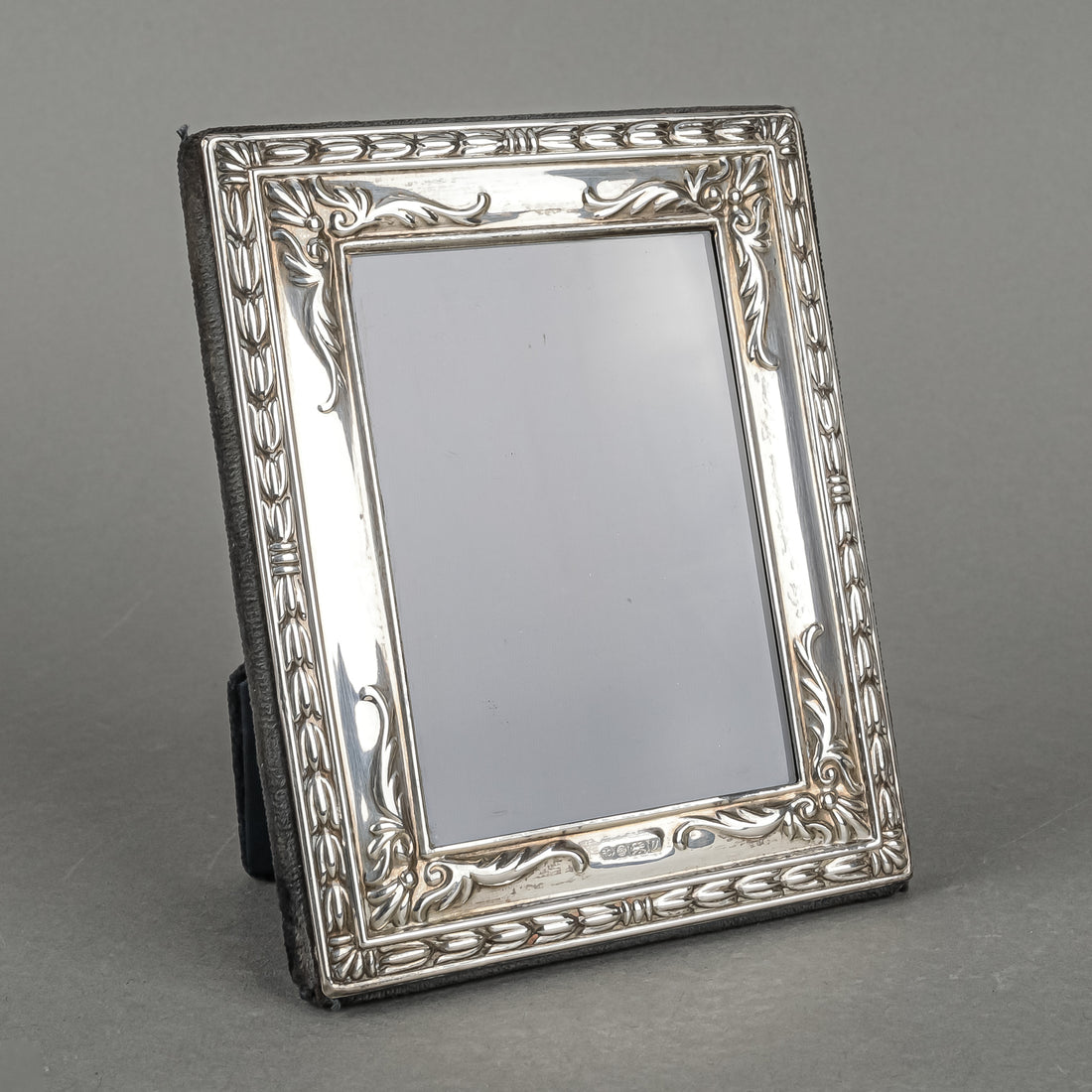 CARR'S OF SHEFFIELD Sterling 3.75x2.75 Picture Frame