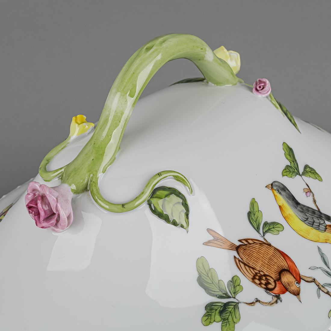 HEREND Rothschild Bird Lidded Soup Tureen Branch Handle