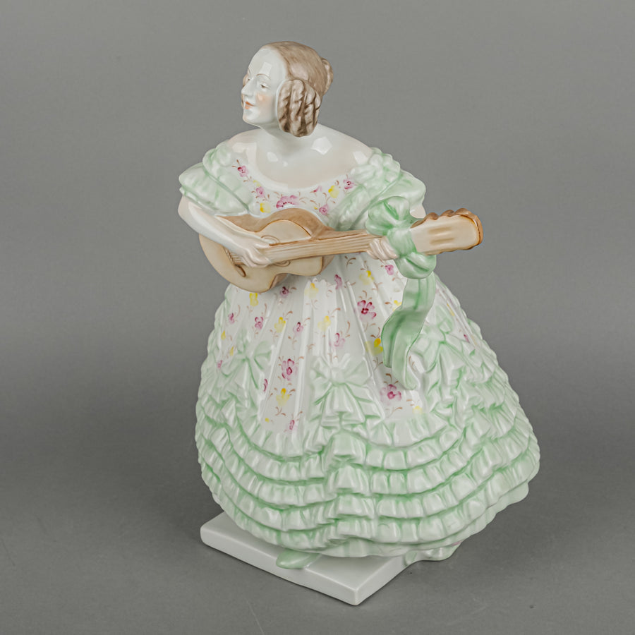 HEREND Figurine Mrs Deryne - Green 5793