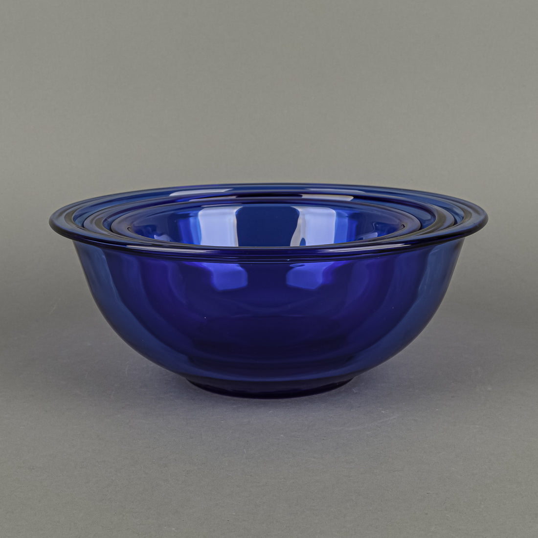 PYREX Blue Glass Nesting Mixing Bowls Set of 3