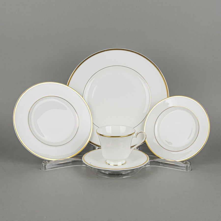 ROYAL DOULTON Alice H5122 10 Place Settings Plus Extras