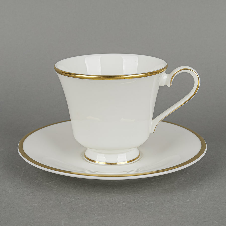 ROYAL DOULTON Alice H5122 10 Place Settings Plus Extras