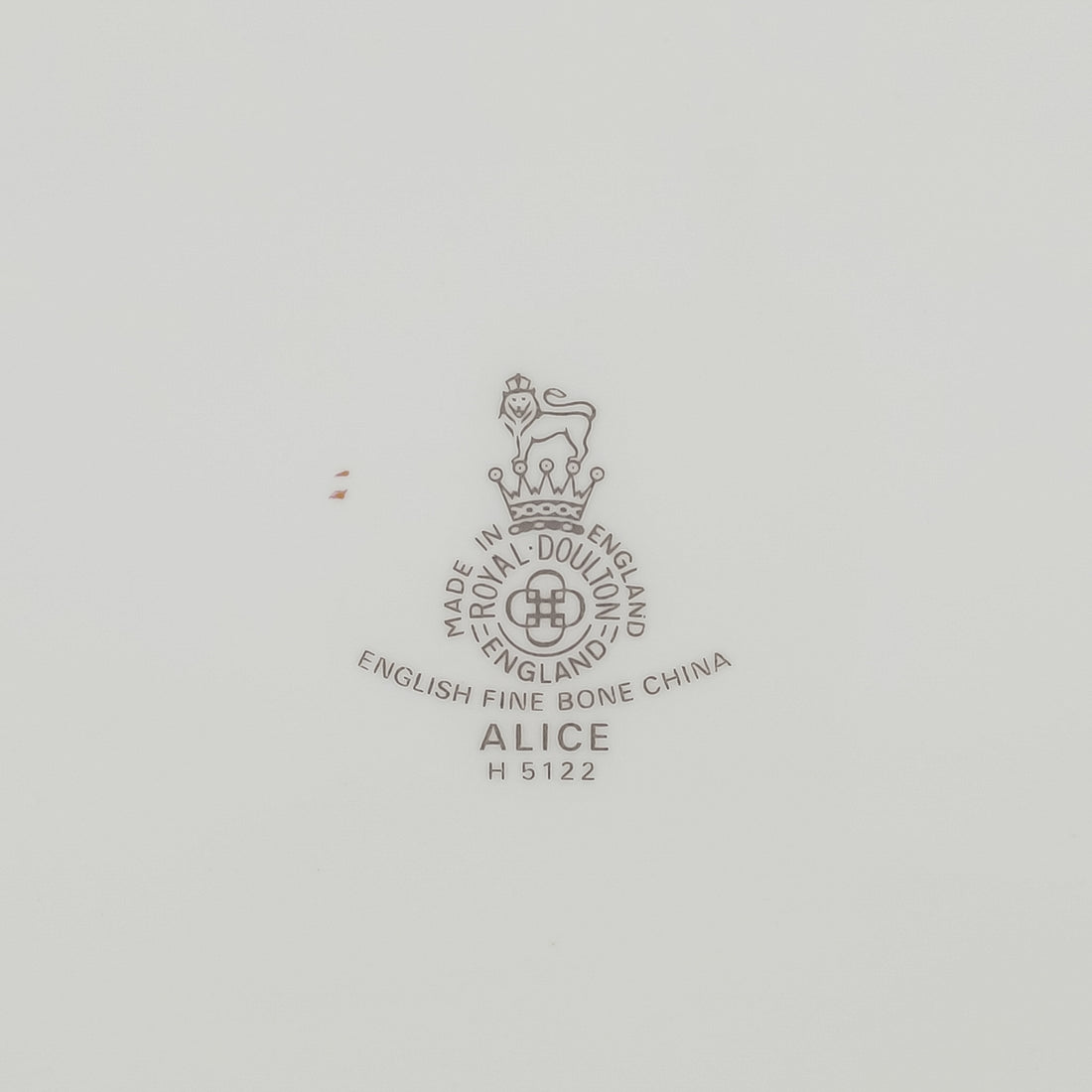 ROYAL DOULTON Alice H5122 Platter