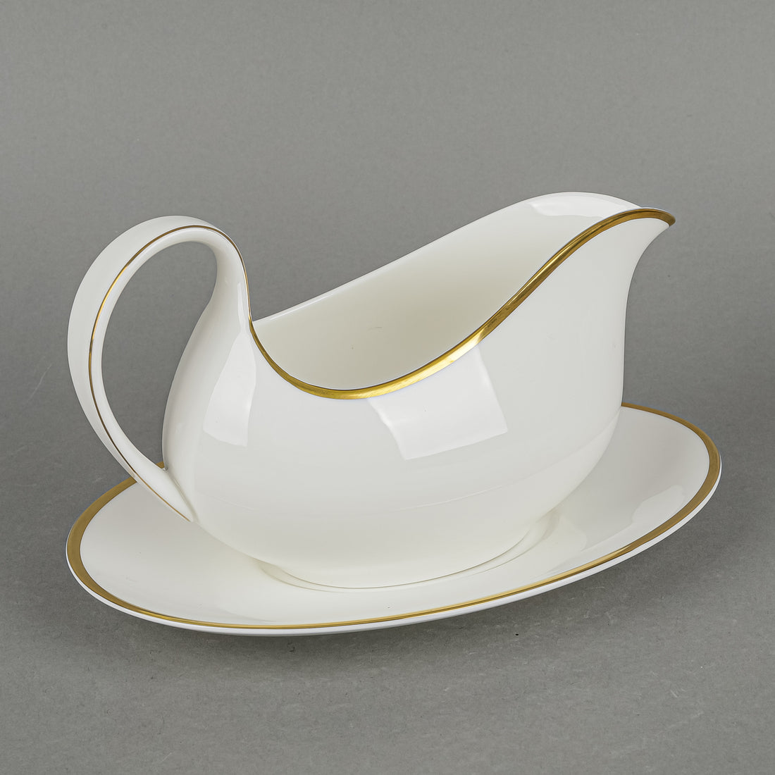 ROYAL DOULTON Alice H5122 Gravy Boat & Stand