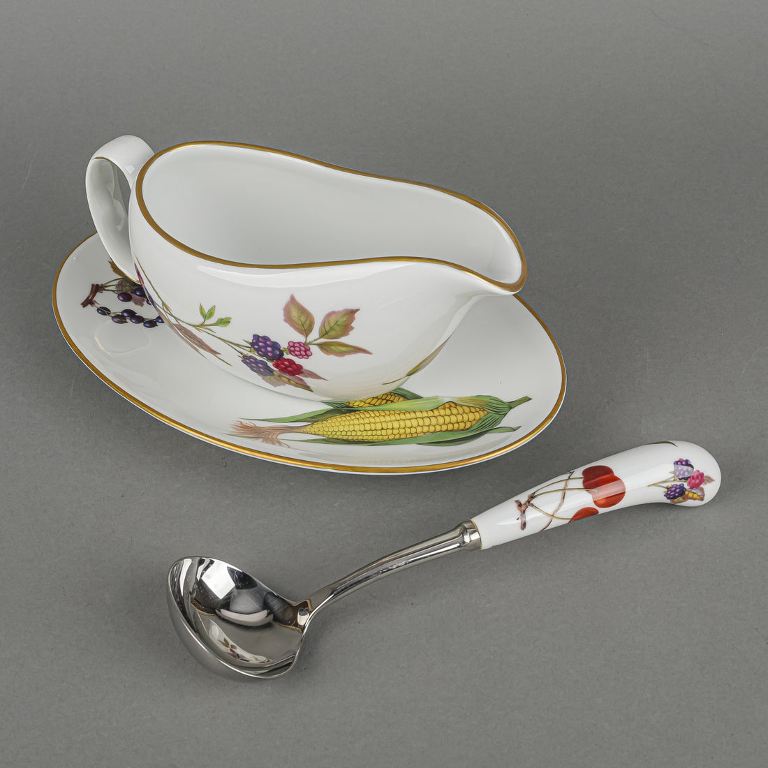 ROYAL WORCESTER Evesham Gravy Boat And Stand With Ladle
