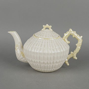 BELLEEK Limpet Teapot With Lid