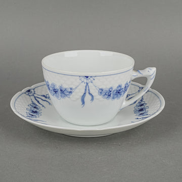 BING & GRØNDAHL Empire Blue & White Breakfast Cup & Saucers 104 Set of 4