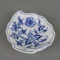 MEISSEN Blue Onion Leaf Dish
