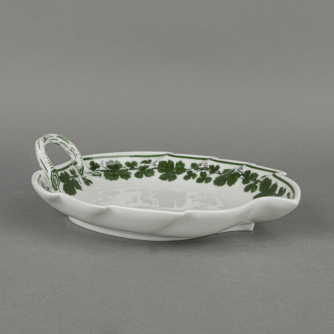 MEISSEN Full Green Vine Leaf Dish