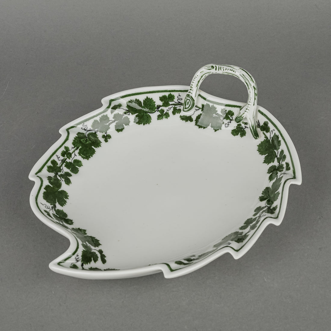 MEISSEN Full Green Vine Leaf Dish