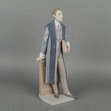 LLADRO Figurine Male Attorney 6426