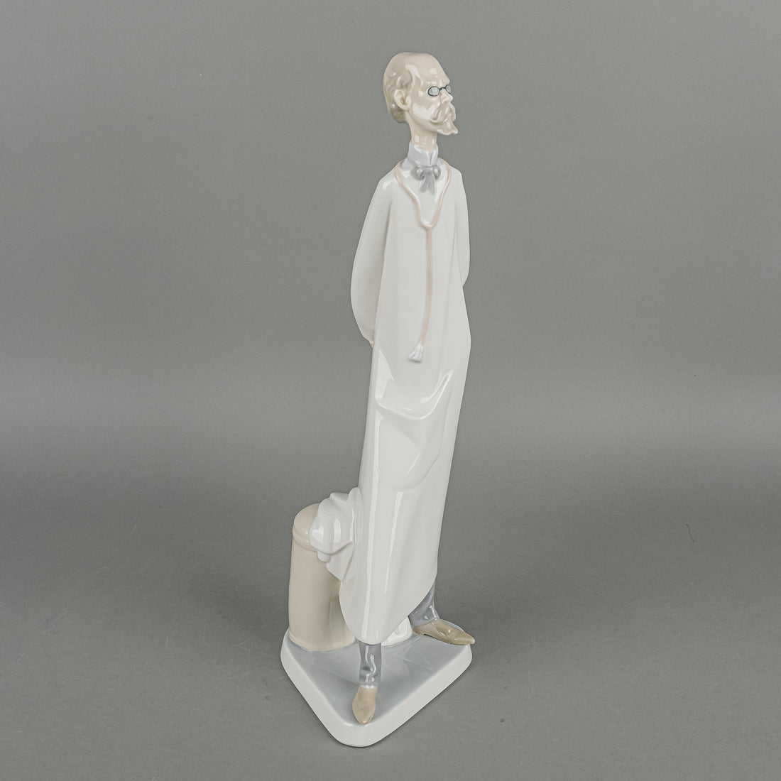 LLADRO Figurine Doctor 4602