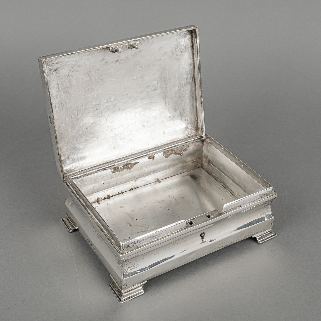 WILMOT MFG CO Sterling Cigarette Box