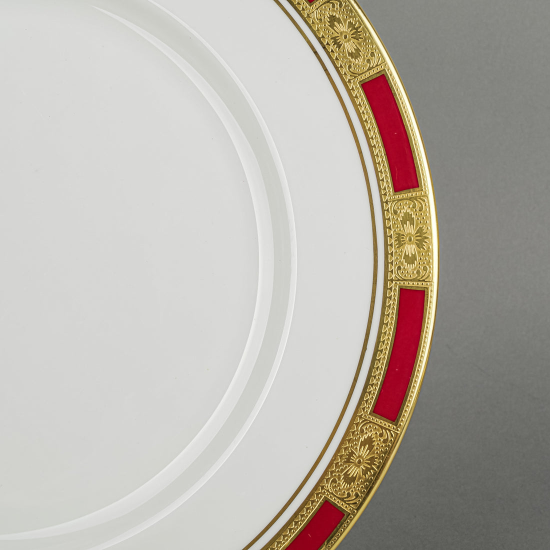 AYNSLEY Empress Maroon 8509 9 Place Settings Plus Extras