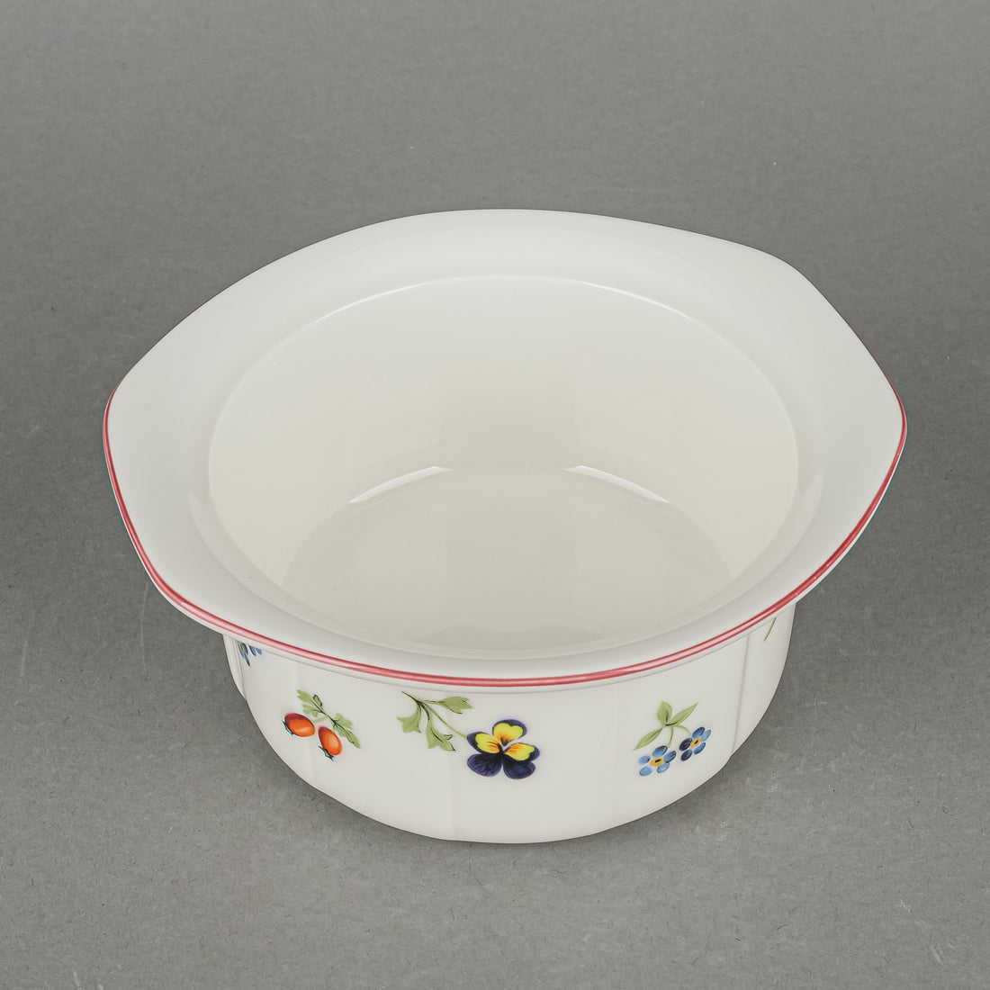 VILLEROY AND BOCH Petite Fleur Souffle Dishes Set Of 4