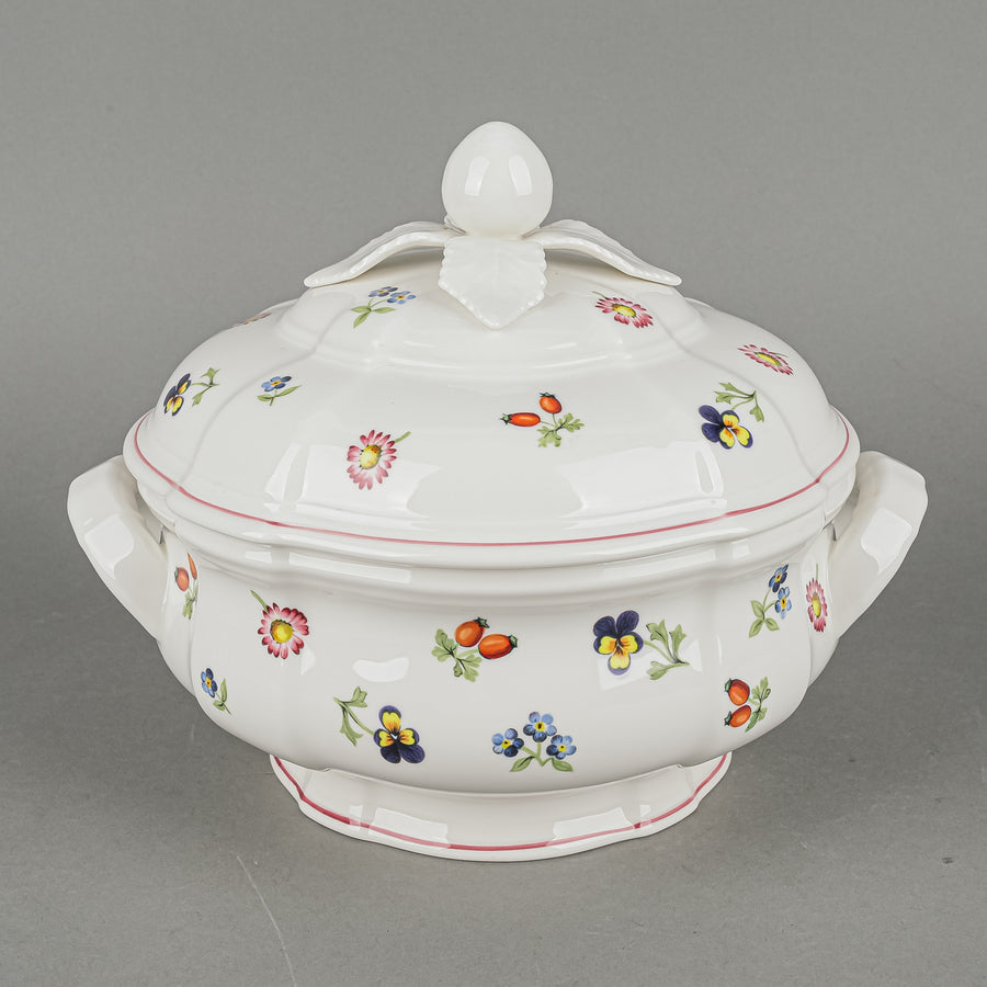 VILLEROY AND BOCH Petite Fleur Covered Serving Bowl