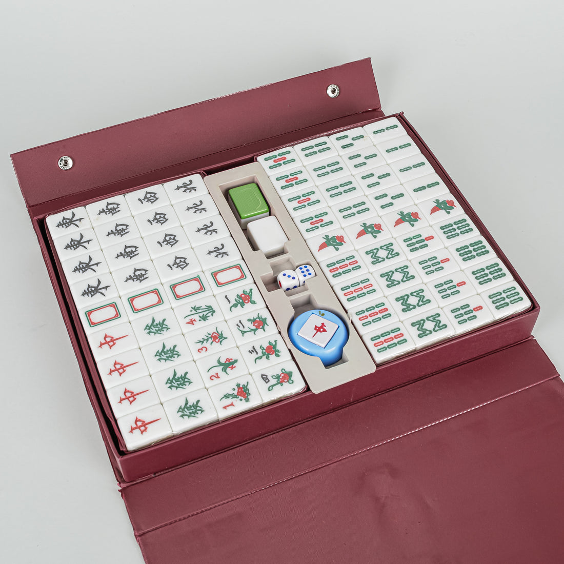Vintage Mahjong Set