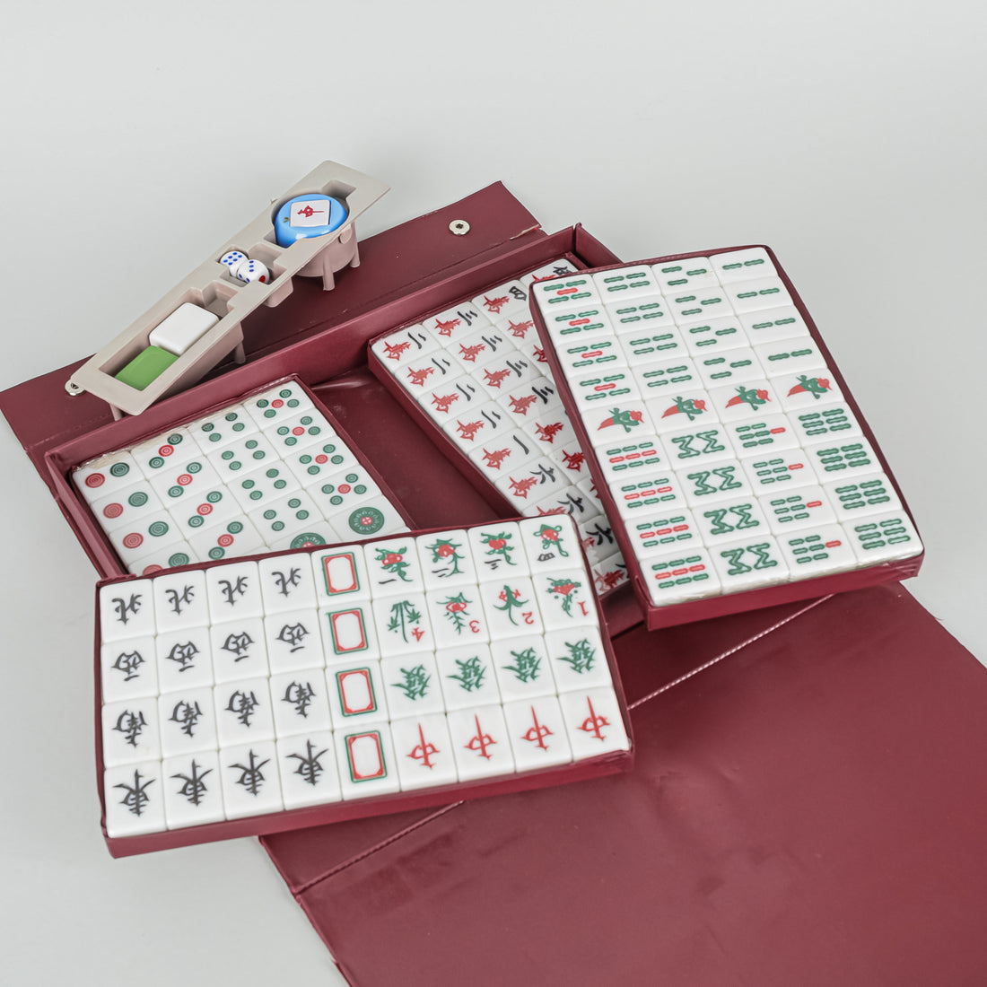 Vintage Mahjong Set