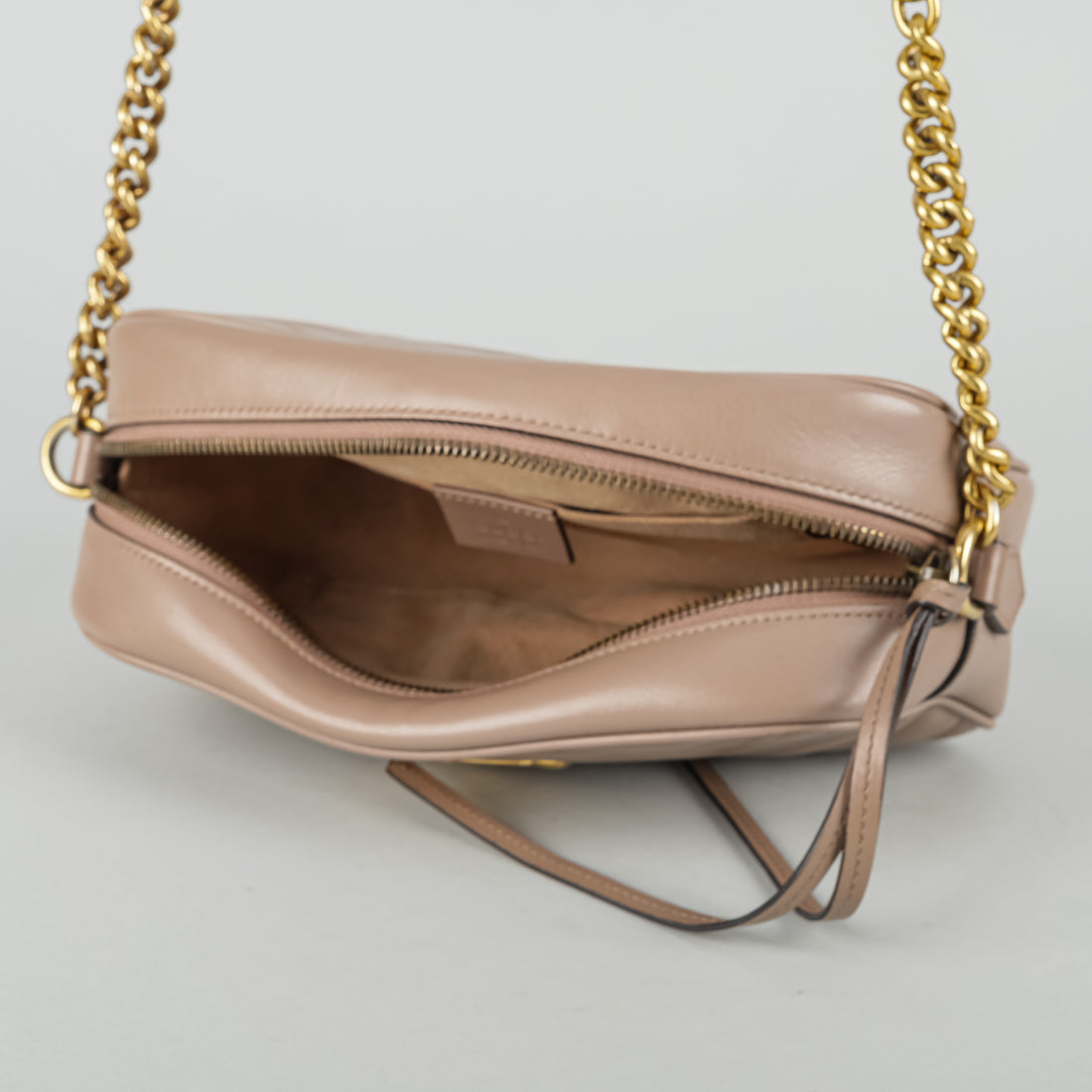 GUCCI Beige Matelasse Small GG Marmont Handbag