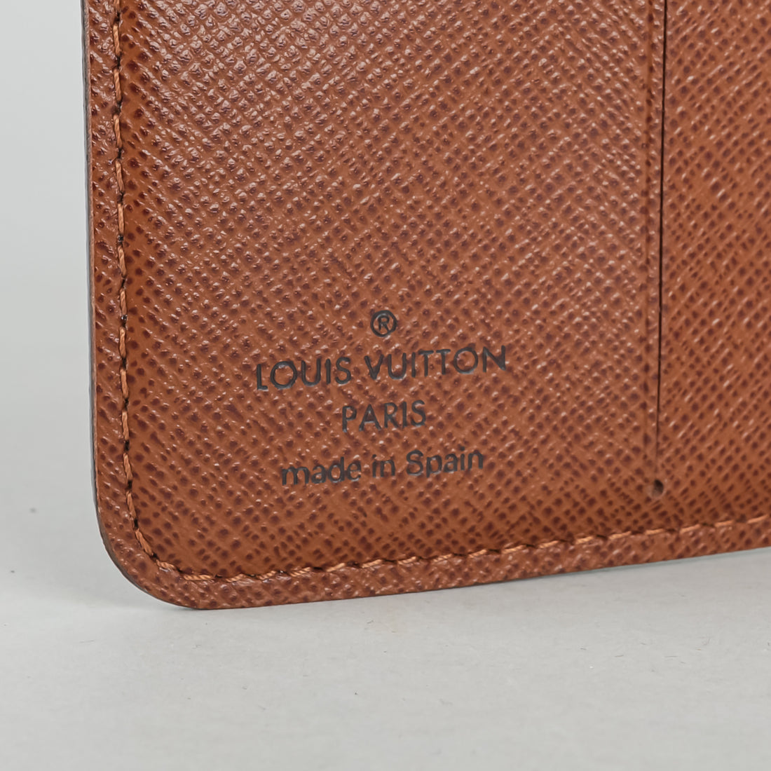 LOUIS VUITTON 2004 Compact Zippe Wallet