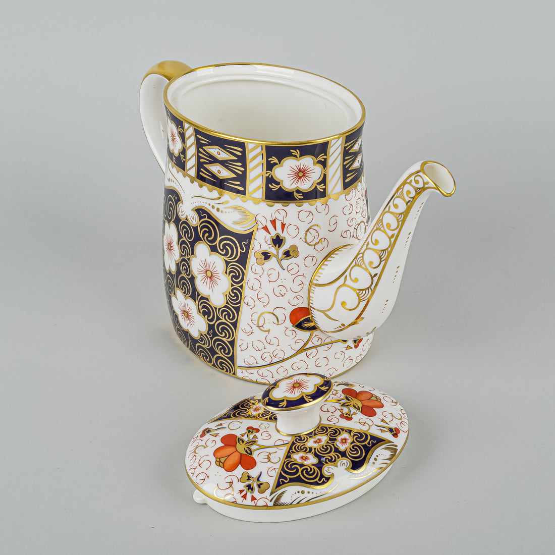 ROYAL CROWN DERBY Traditional Imari 2451 Tea Service 5 Pieces