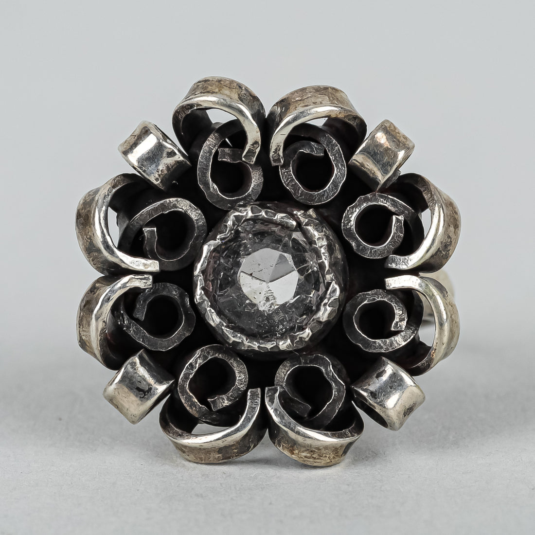 ZAREMSKA 800 SIlver Ribbon Motif Clear Glass Ring And Broach Set