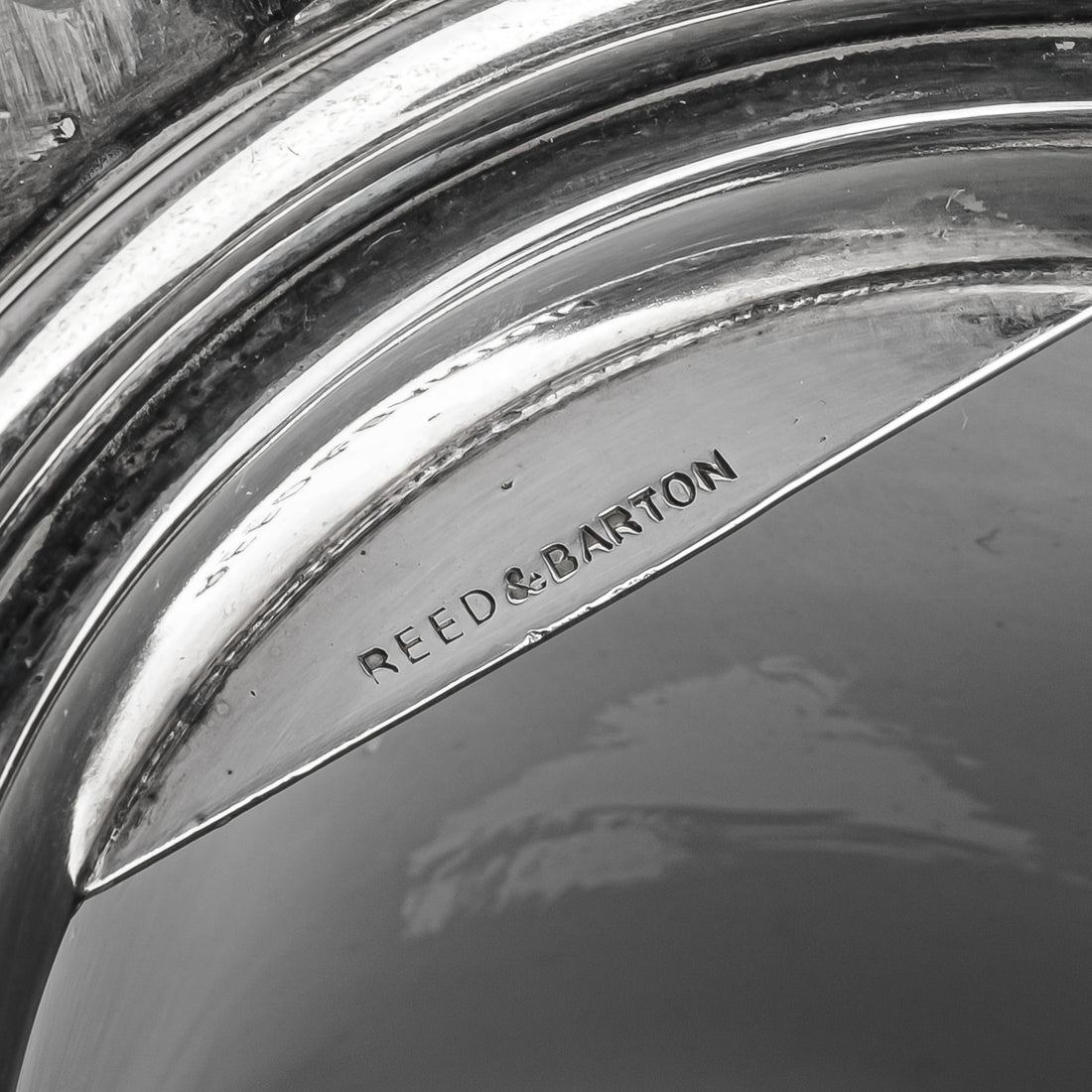 REED & BARTON Silver Plate Tilting Water Jug & Stand