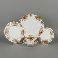 ROYAL ALBERT Old Country Roses 12 Place Settings Plus Extras