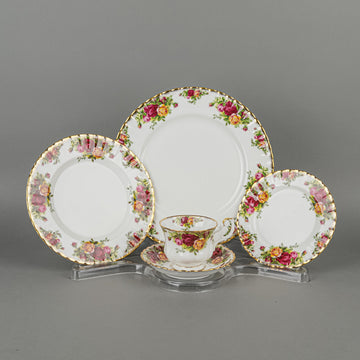 ROYAL ALBERT Old Country Roses 12 Place Settings Plus Extras