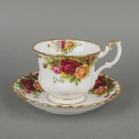 ROYAL ALBERT Old Country Roses 12 Place Settings Plus Extras