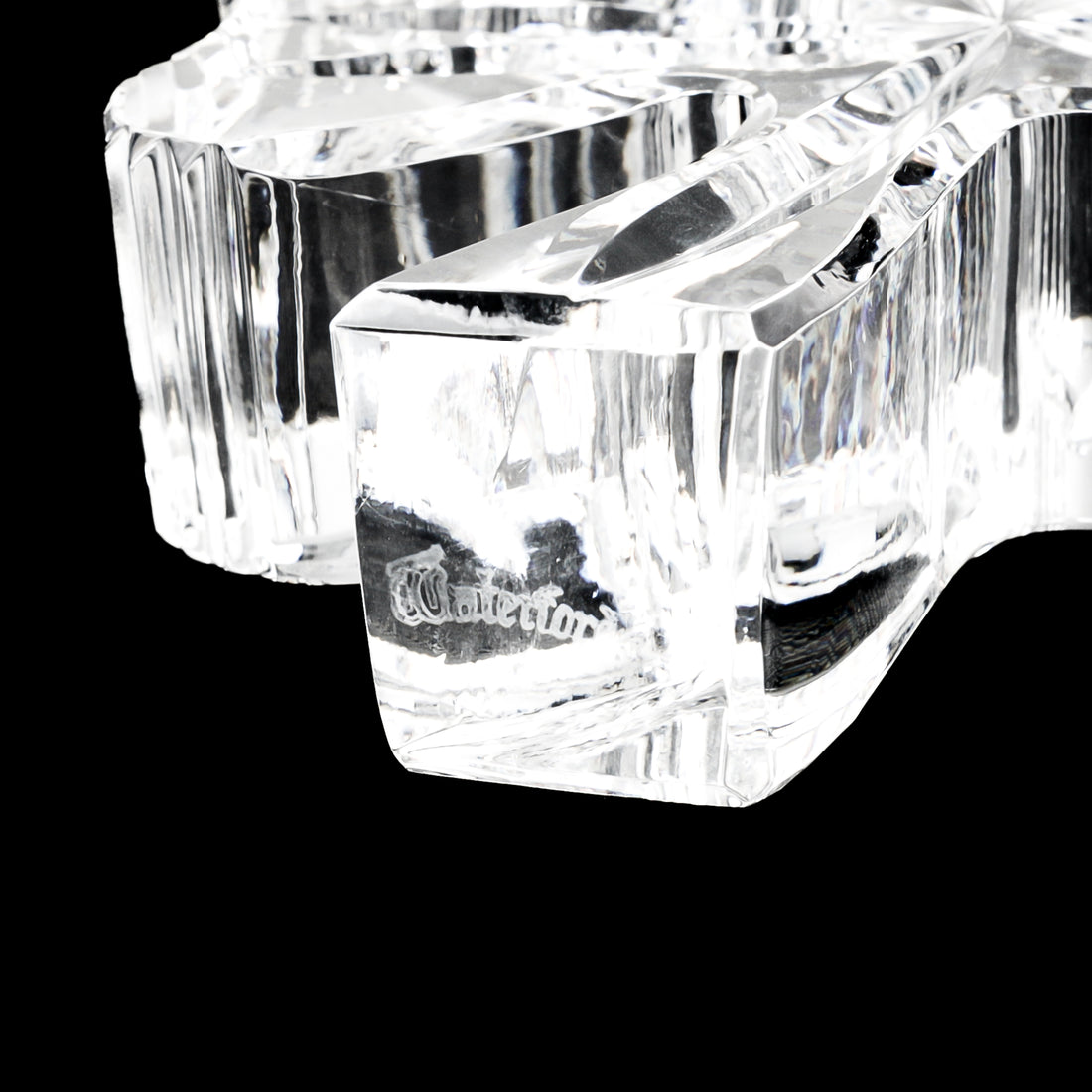 WATERFORD Shamrock Crystal Paperweight