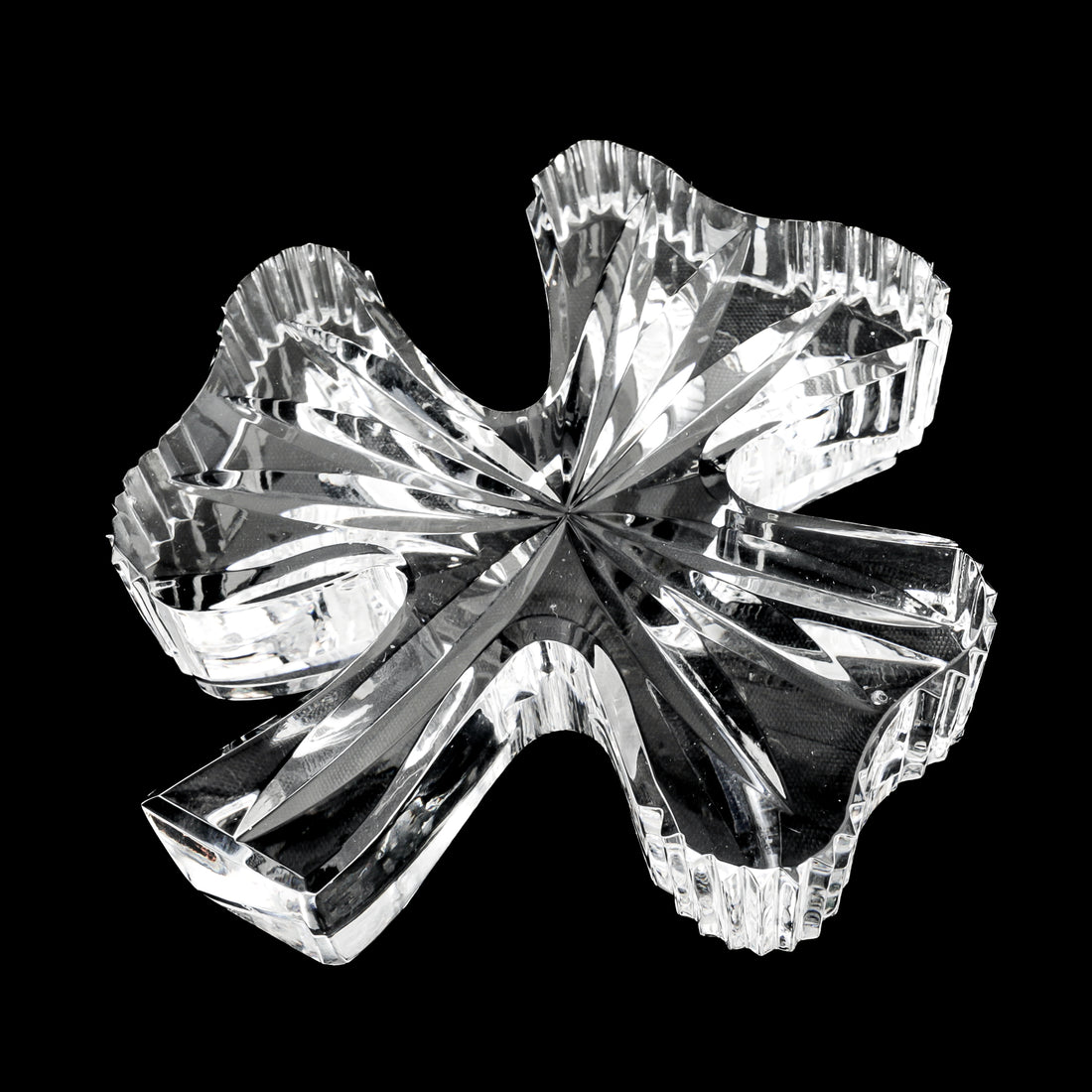 WATERFORD Shamrock Crystal Paperweight