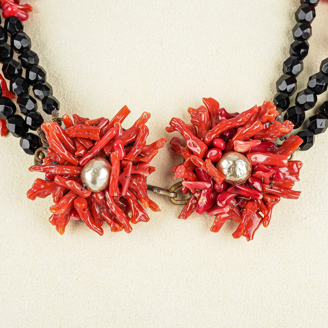 COPPOLA E TOPPO Black Glass Beads And Faux Coral Set