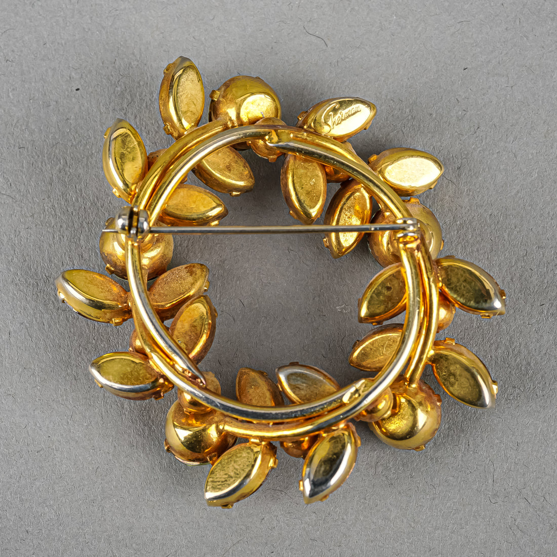 SHERMAN Brooch And Screwbacks Set - Orange And Yellow