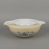 PYREX Homestead Cinderella Mixing Bowl Set Of 4