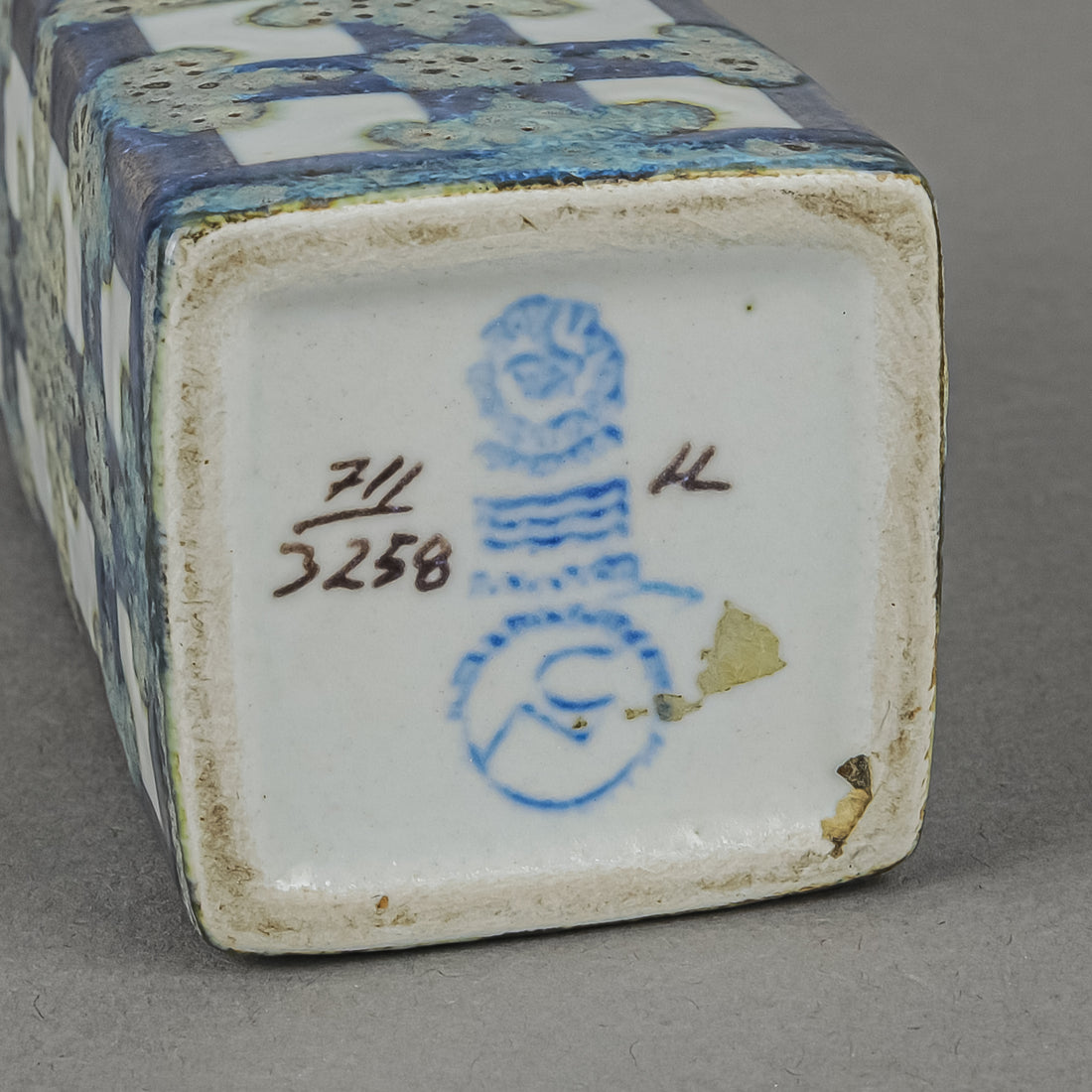 ROYAL COPENHAGEN Nils Thorssen Faience Vase 711/3258