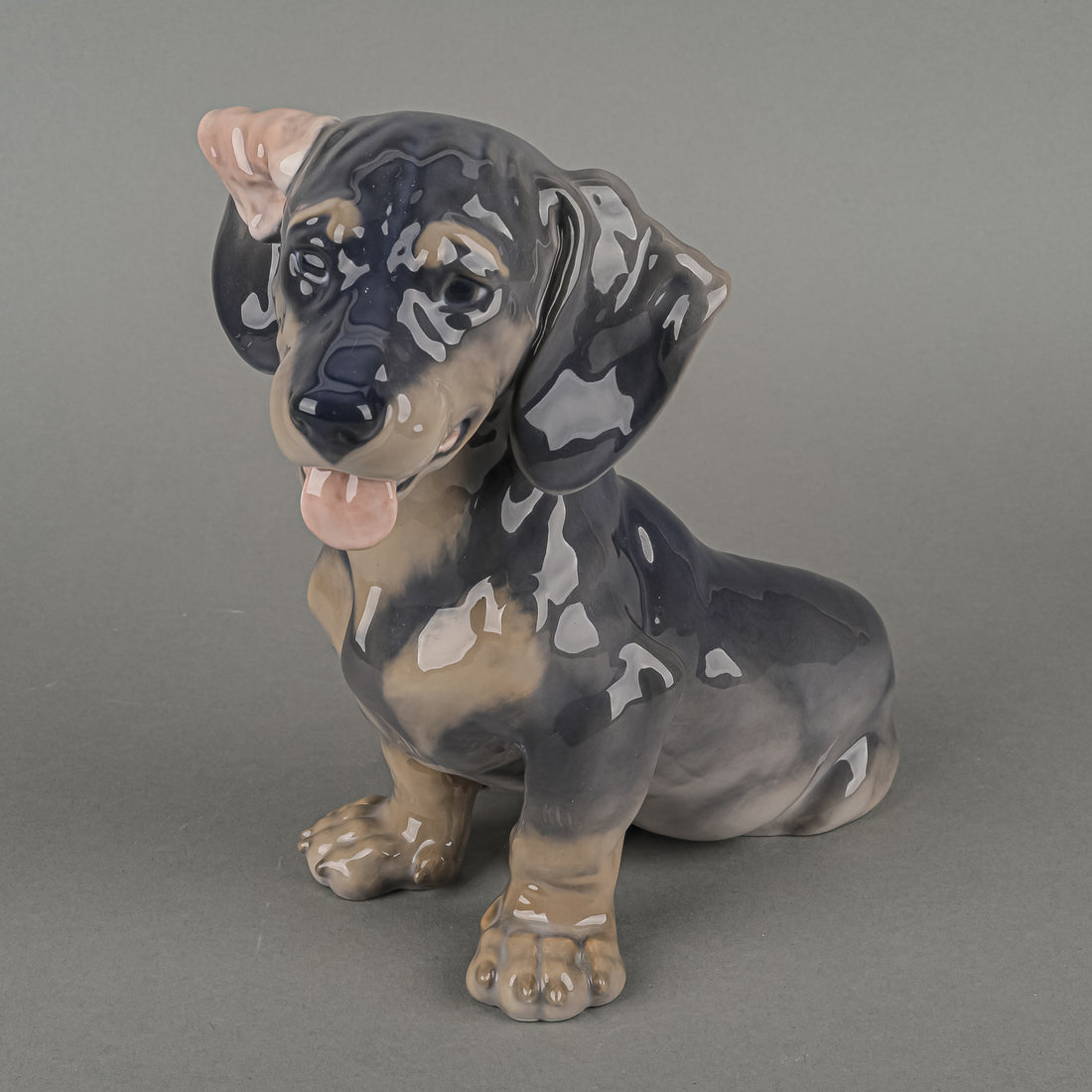 ROYAL COPENHAGEN Figurine Dachshund Dog 856