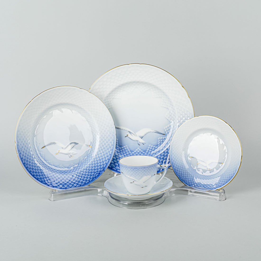 BING & GRØNDAHL Seagull 5 Place Settings Plus Extras