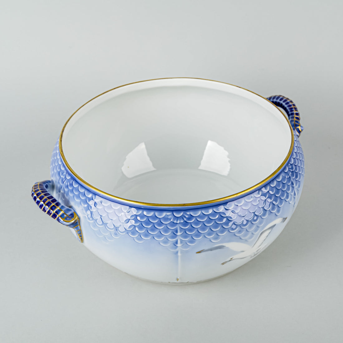 BING & GRØNDAHL Seagull Covered Tureen #666