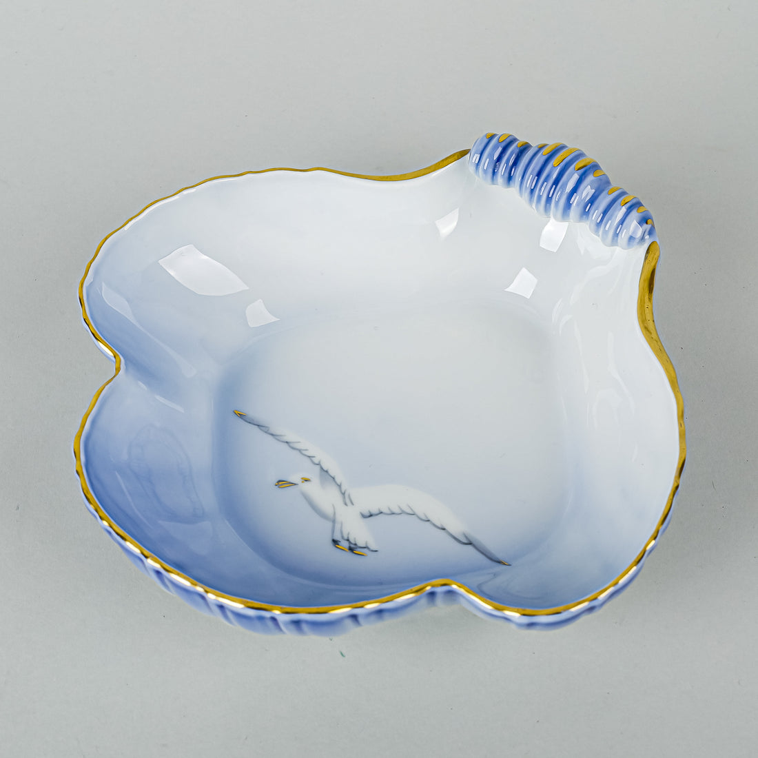 BING & GRØNDAHL Seagull Shell Dish #42