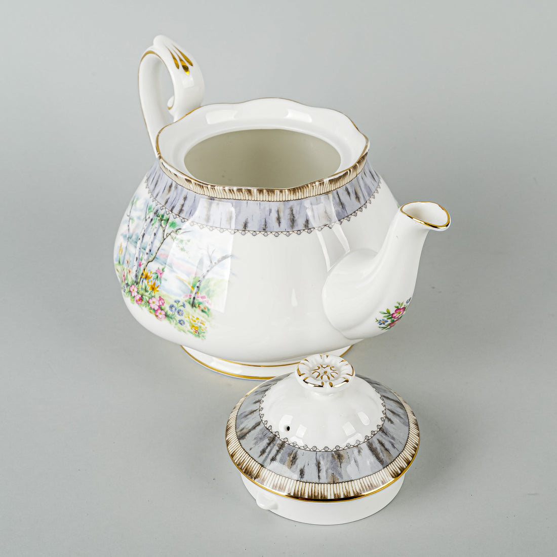 ROYAL ALBERT Silver Birch Tea Set 26 Pieces